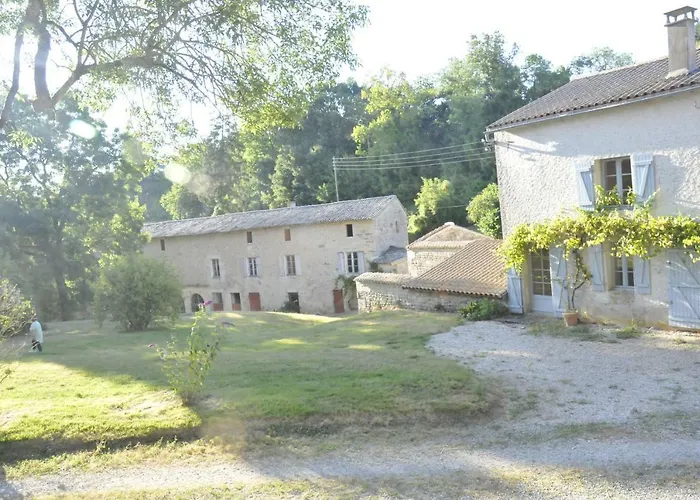 La Maison Du Gardien Domaine Du Château Des Loups