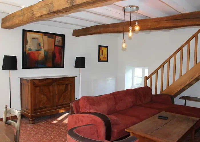 La Maison Du Gardien Domaine Du Château Des Loups * Echire