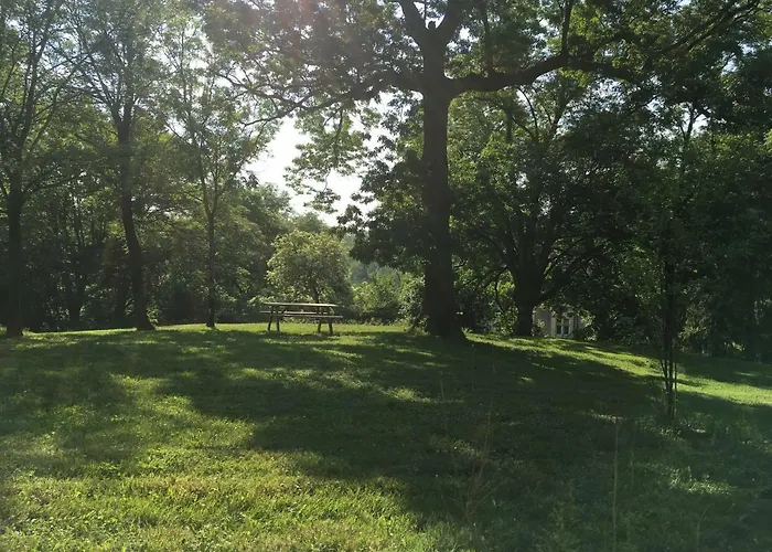 La Maison Du Gardien Domaine Du Château Des Loups Casa de Férias Echire